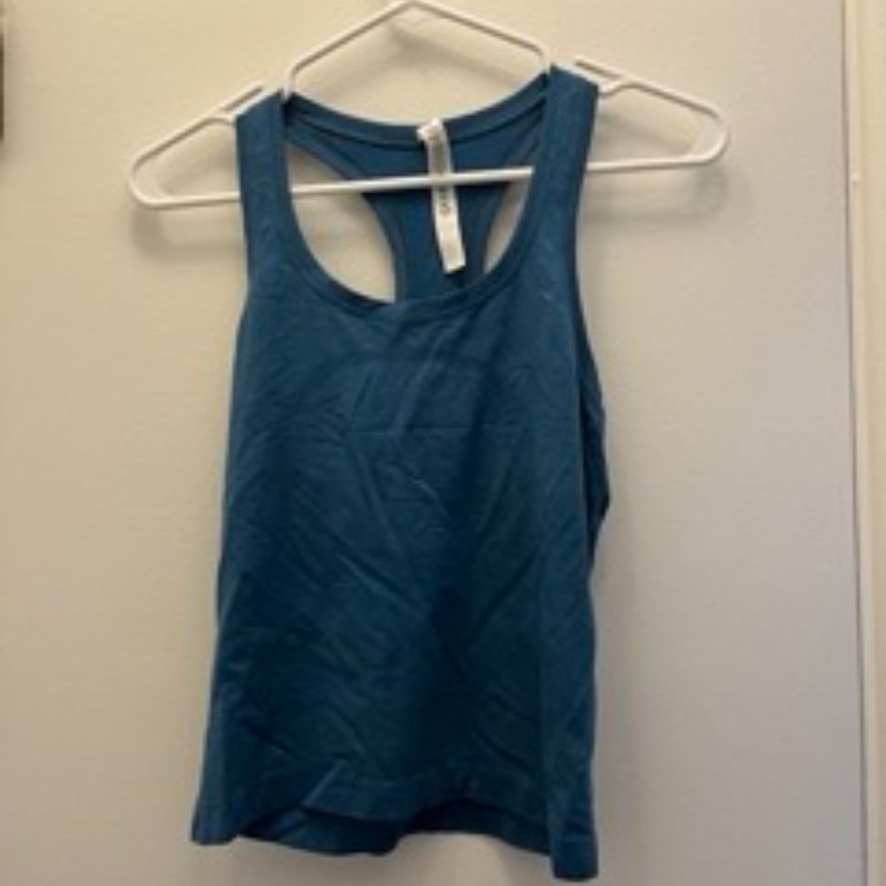 Lululemon Swiftly Tank Size 4 in Race length